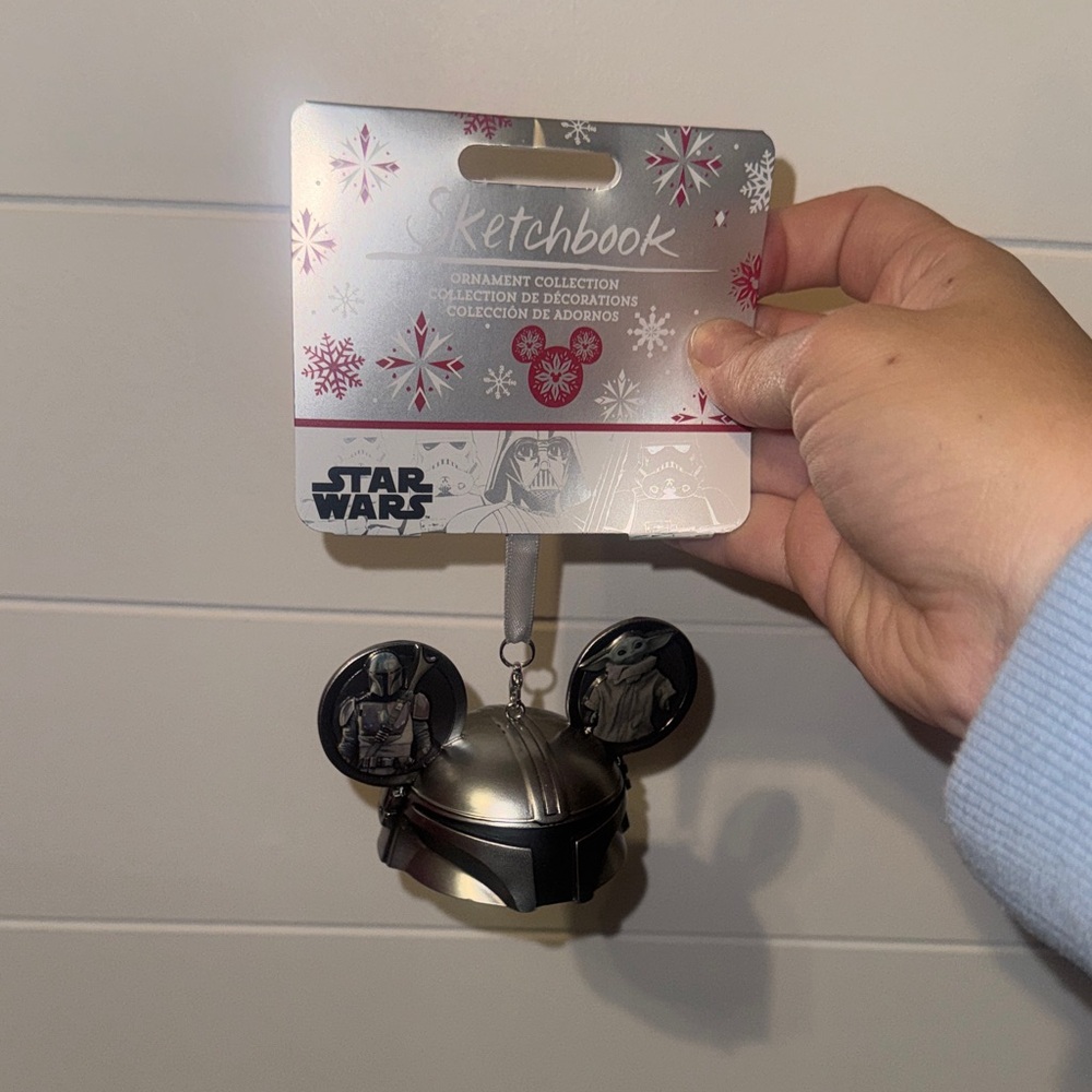 NWT Star Wars Mandalorian Silver and Black Ornament